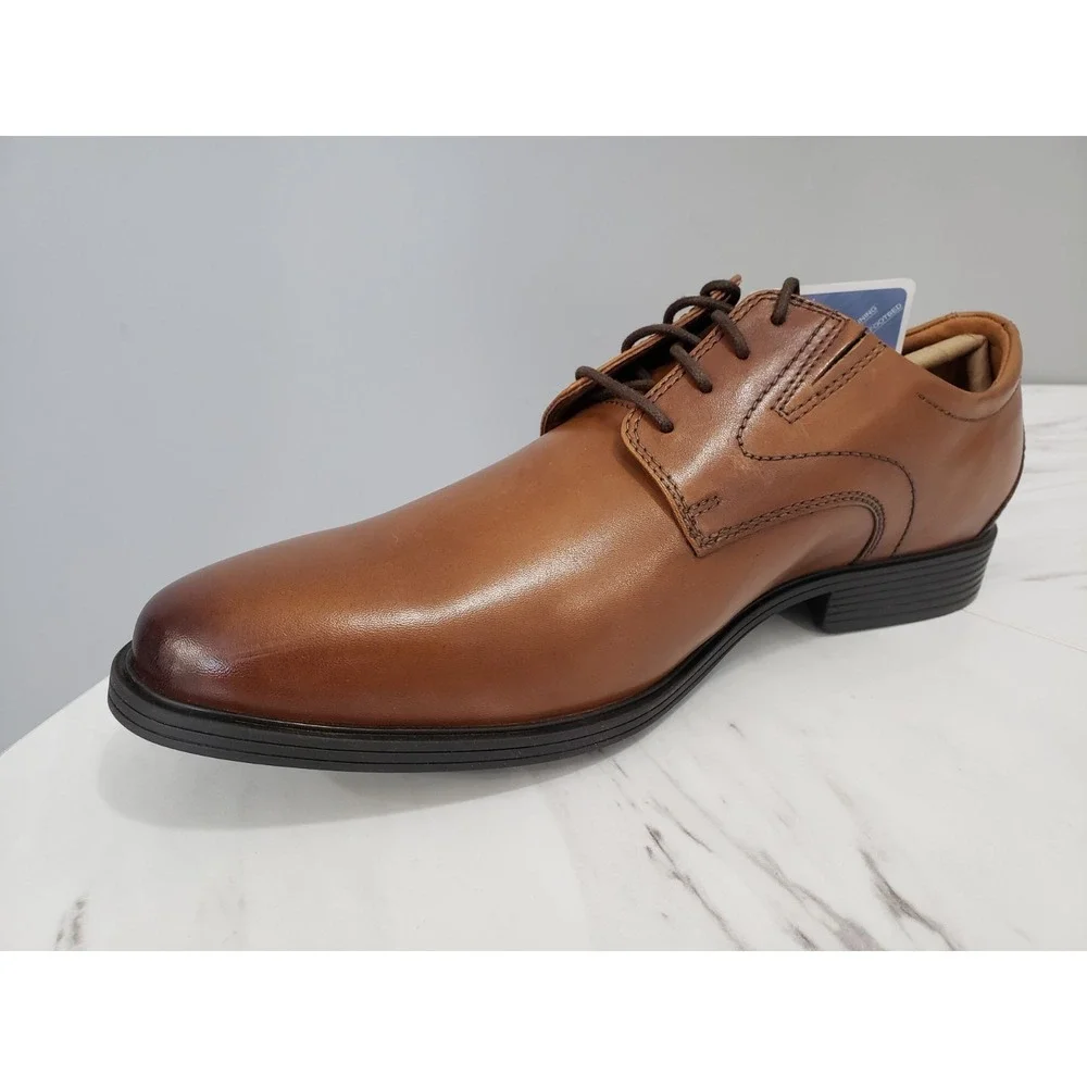 Clarks shoes are